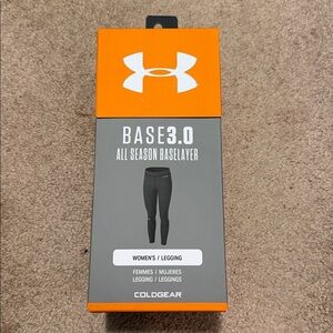 NWT Under Armour Base 3.0 Women's Black Leggings size L